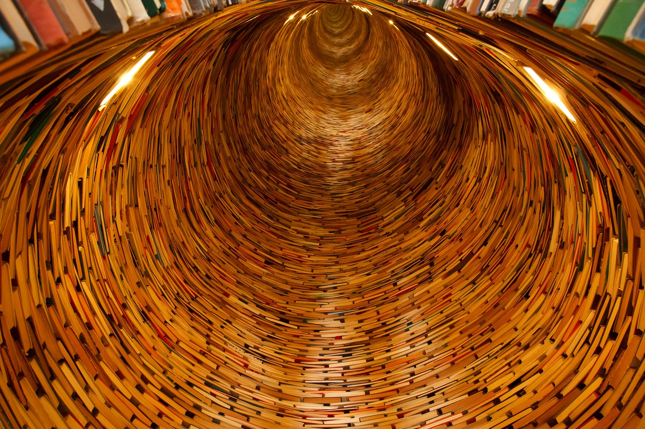 A tunnel made of books in the university of Prague